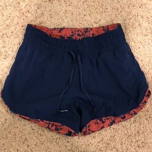 reversible lulu lemon running shorts